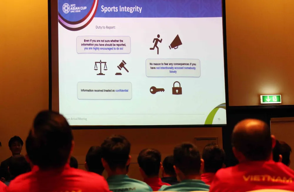 AFC gặp gỡ, phổ biến điều lệ cho đội tuyển Việt Nam ảnh 2