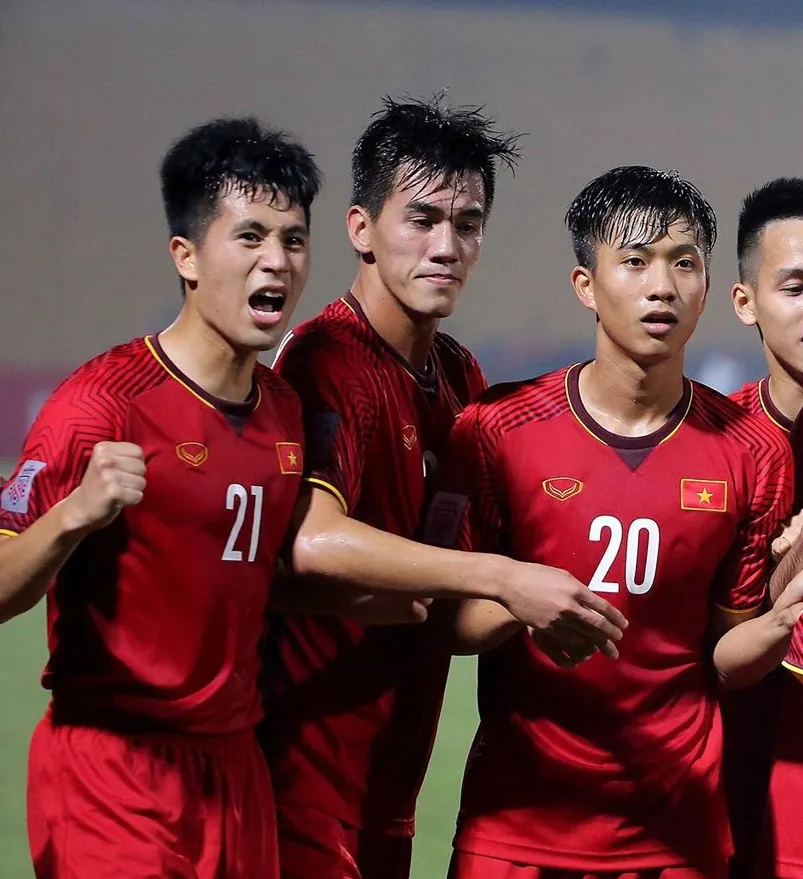 Đình Trọng hy vọng sẽ sớm trở lại sân cỏ. Ảnh: MINH HOÀNG