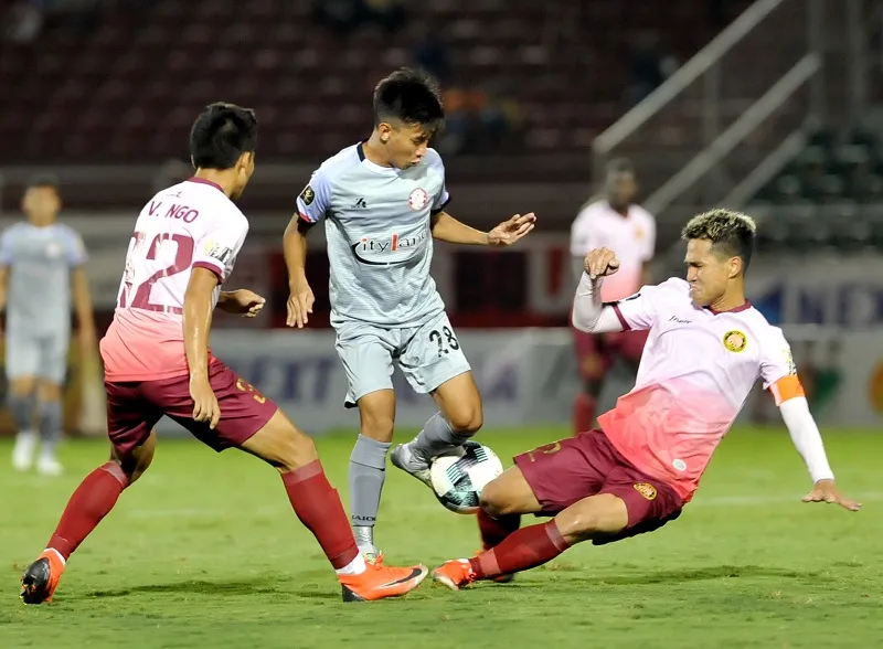 Trận "derby" giữa hai đội cùng TPHCM kết thúc với tỷ số hòa 0-0. Ảnh: NGUYỄN NHÂN