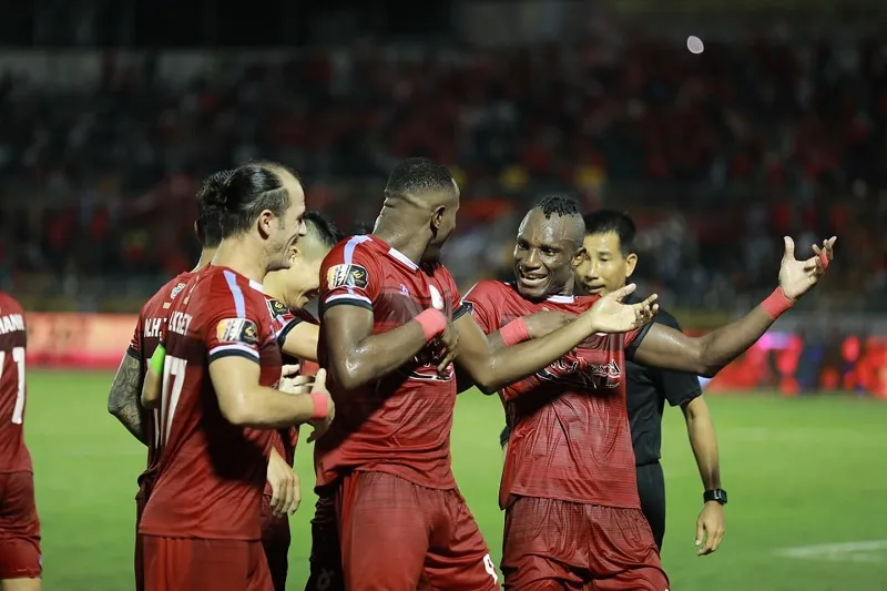 CLB TPHCM kéo dài mạch bất bại ảnh 3