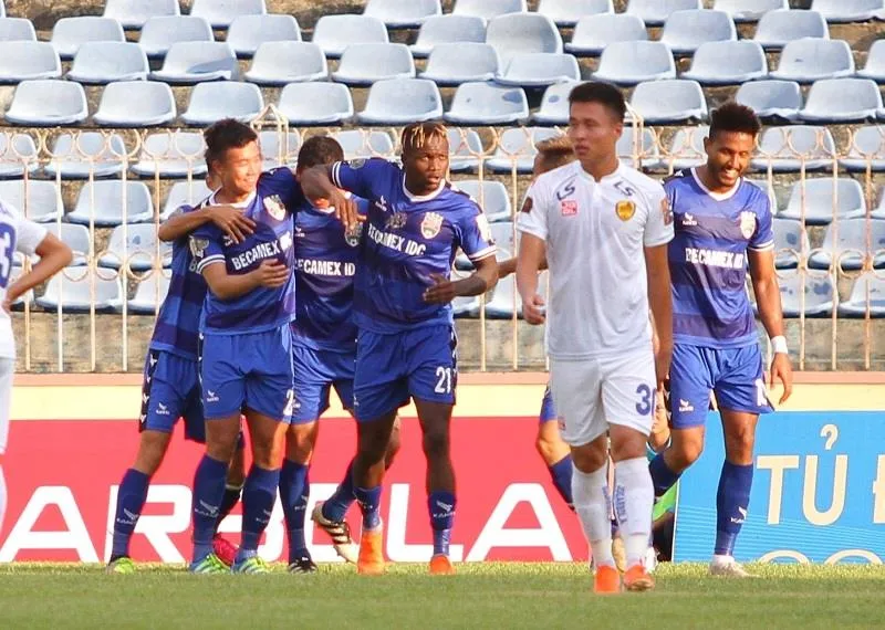 B.Bình Dương - Quảng Nam, 17 giờ ngày 21-7: Đất Thủ “giải hạn”? ảnh 1