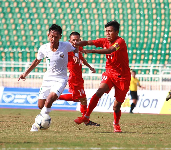 U18 Indonesia giành ngôi đầu bảng A ảnh 1