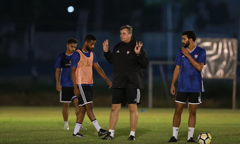 U22 Việt Nam và U22 UAE 'làm nóng' tại TPHCM ảnh 7