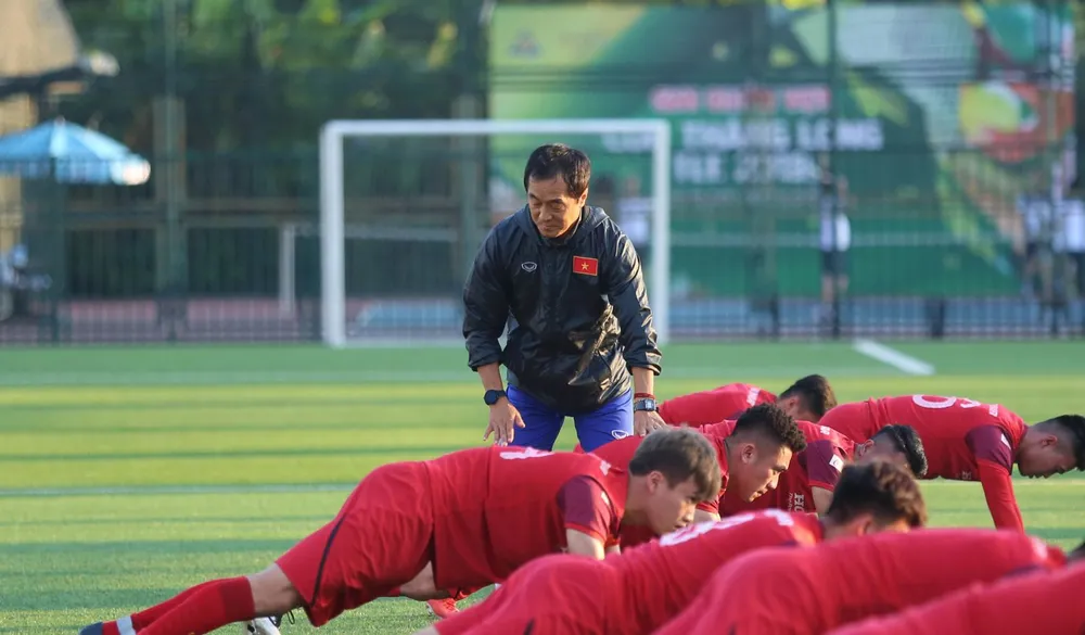 Đội U22 Việt Nam trong buổi tập chiều 29-10. Ảnh: Đoàn Nhật