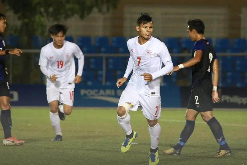 Myanmar giành vé đi tiếp sau chiến thắng ngược dòng trước Campuchia.