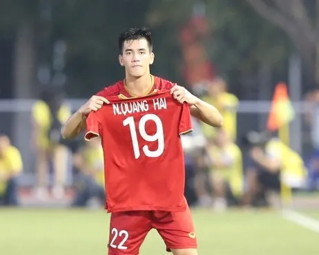 Tiến Linh thực hiện cú đúp cho đội Việt Nam. Ảnh: Dũng Phương