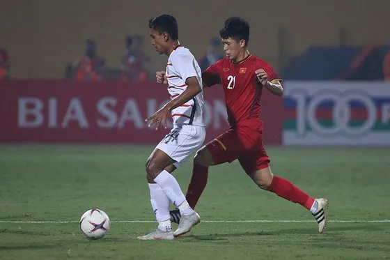 Việc loại Đình Trọng có khi là "chiêu" của thầy Park. Ảnh: MINH HOÀNG