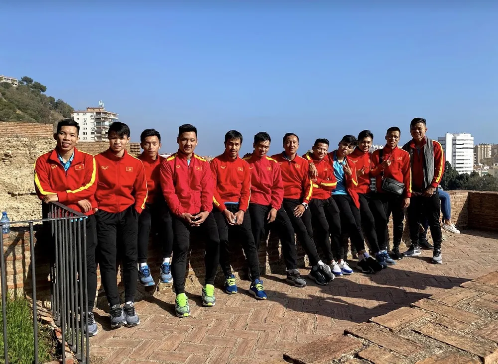 ĐT futsal Việt Nam thả lỏng và thư giãn cuối tuần ảnh 5