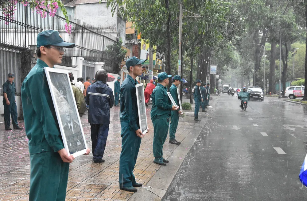 Trời Thành phố rơi lệ đón bác Sáu Nam về với đất mẹ ảnh 2