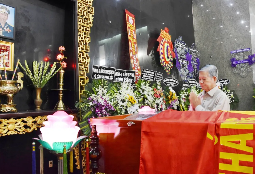 Lễ viếng phi công huyền thoại Nguyễn Văn Bảy ảnh 8