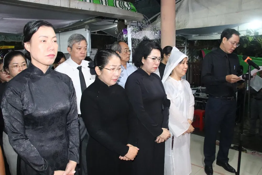 Nhân sĩ Nguyễn Hữu Hạnh đã an nghỉ nơi quê hương “Đất thép thành đồng” ảnh 1 Nhân sĩ Nguyễn Hữu Hạnh đã an nghỉ nơi quê hương “Đất thép thành đồng” ảnh 1