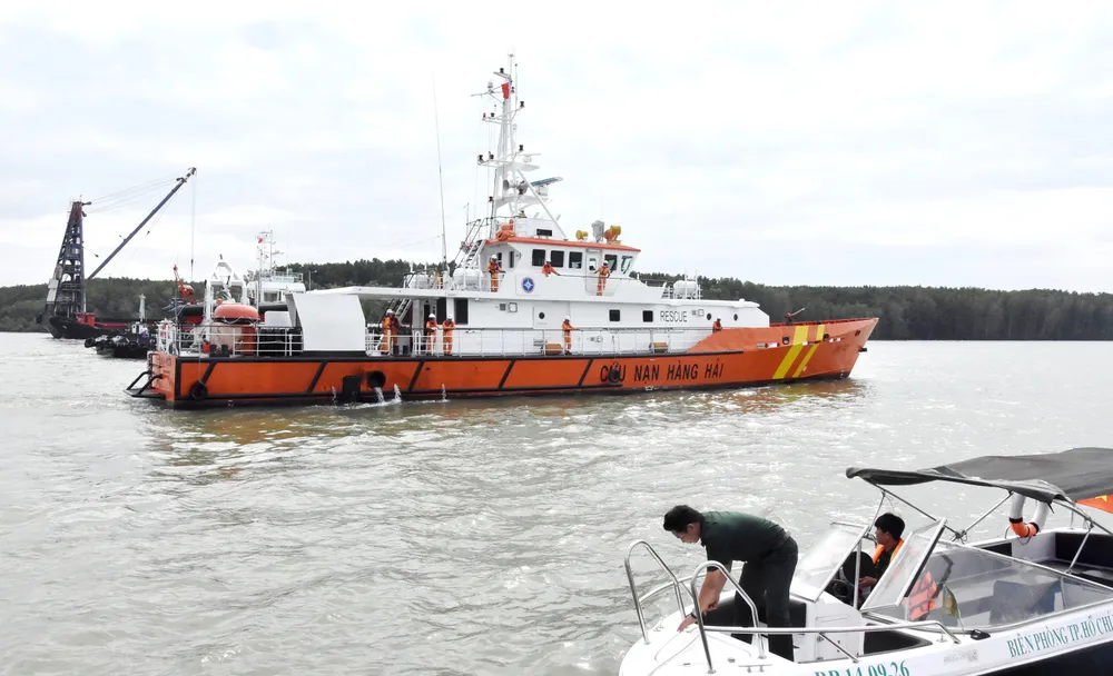 Nạo vét luồng cho tàu có mớn nước 9,5m qua khu vực chìm tàu ở Cần Giờ ảnh 12