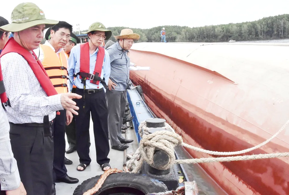 Nạo vét luồng cho tàu có mớn nước 9,5m qua khu vực chìm tàu ở Cần Giờ ảnh 6