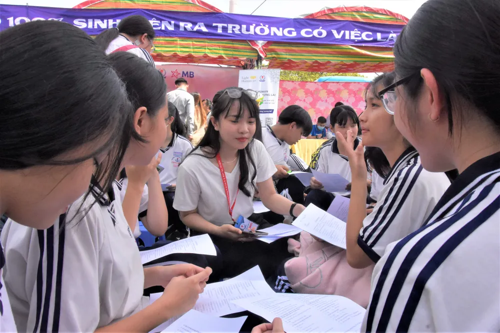 Cần phát huy tính chủ động của giáo viên trong hướng nghiệp cho học sinh ảnh 3