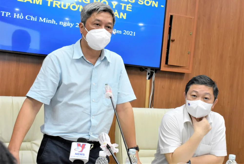 Thứ trưởng Bộ Y tế: Các địa phương cần bố trí địa điểm thu dung, điều trị, không thể "Zero Covid-19" ảnh 1