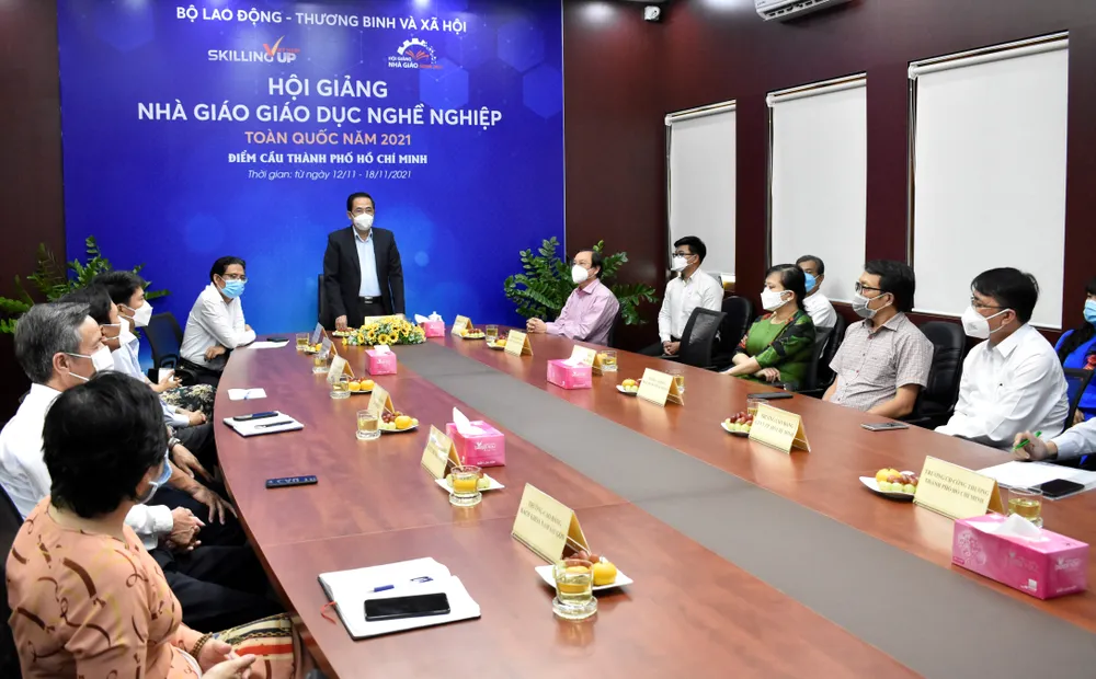 404 nhà giáo tranh tài trực tuyến tại Hội giảng giáo dục nghề nghiệp 2021 ảnh 3