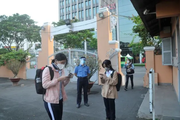 TPHCM: Sinh viên, học sinh trở lại trường học trực tiếp ảnh 7