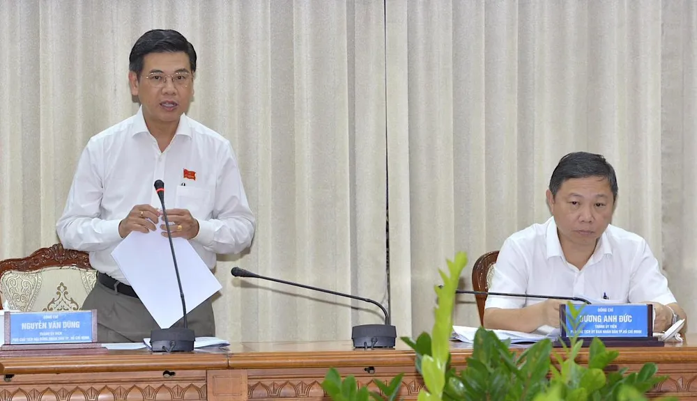 Phó Chủ tịch HĐND TPHCM Nguyễn Văn Dũng phát biểu tại buổi giám sát. Ảnh: CAO THĂNG Phó Chủ tịch HĐND TPHCM Nguyễn Văn Dũng phát biểu tại buổi giám sát. Ảnh: CAO THĂNG