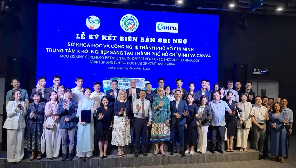 Delegates at the ceremony. Photo: QUANG HUY 5.jpg