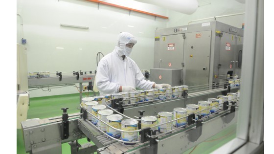 The production of dairy products at Vinamilk. (Photo: SGGP)