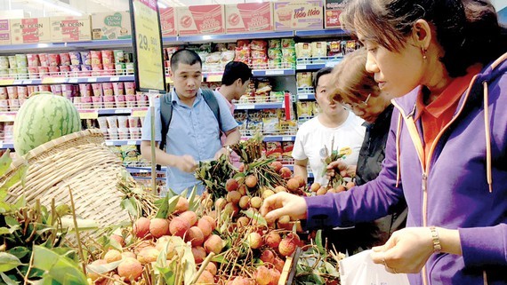 Supermarkets provide support on consumption of lychees