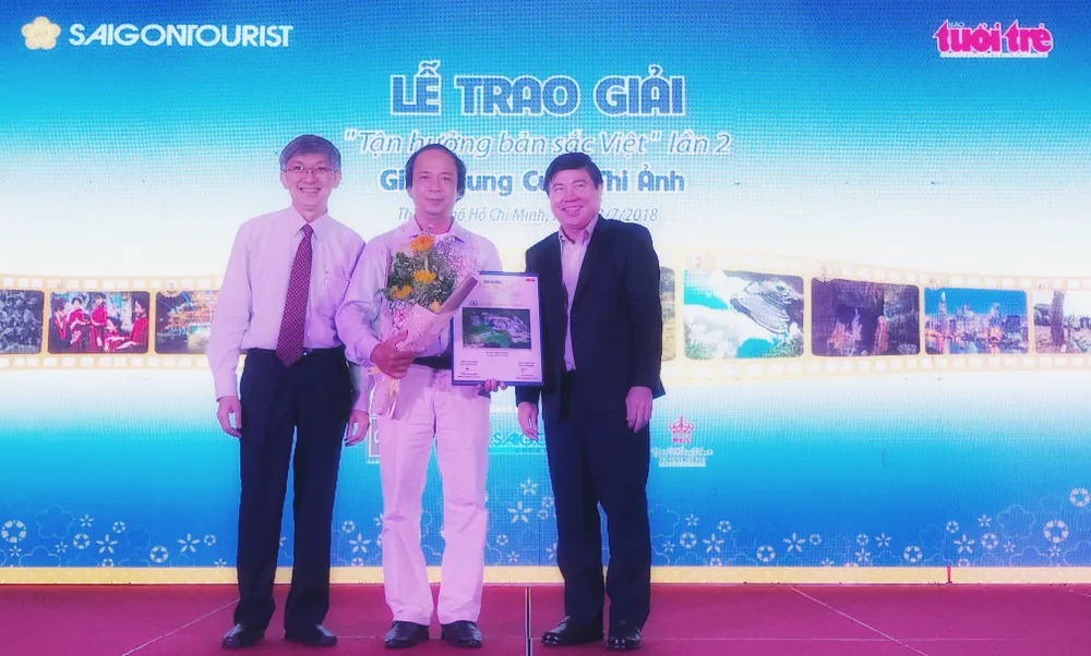 Saigontourist trao giải và công bố sách ảnh “Tận hưởng bản sắc Việt” lần 2 ảnh 2