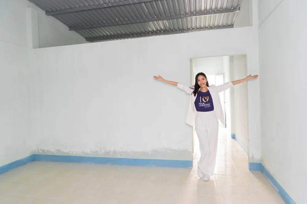 H’Hen Niê, Hoàng Thùy tặng quà tết cho người nghèo tại Long An ảnh 6