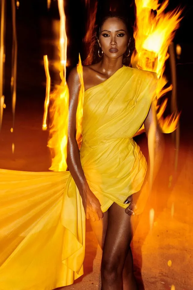 Tiểu Vy hóa “nàng thơ” tươi mới, tràn đầy năng lượng trong dự án “Fashion Destination” của NTK Lê Thanh Hòa ảnh 19