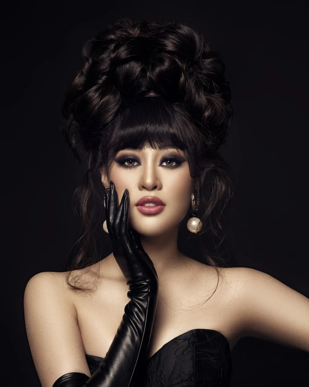 Hoa hậu Khánh Vân biến hoá hình ảnh theo concept công chúa - nữ hoàng ảnh 6