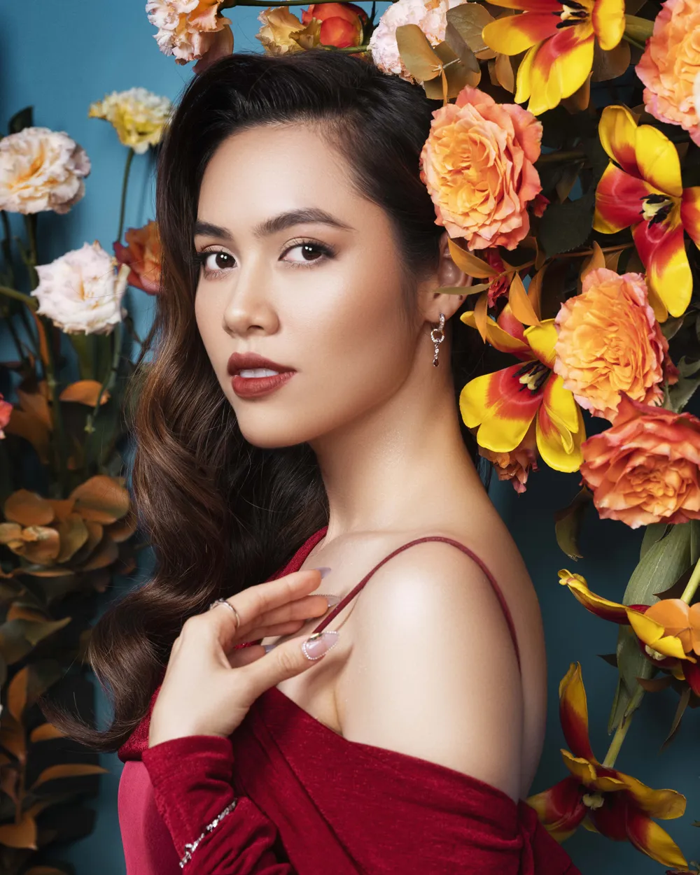 Đón xuân 2022, Khánh Vân cùng Kim Duyên và Hoàng My khoe sắc rạng rỡ với bộ ảnh mới ảnh 4