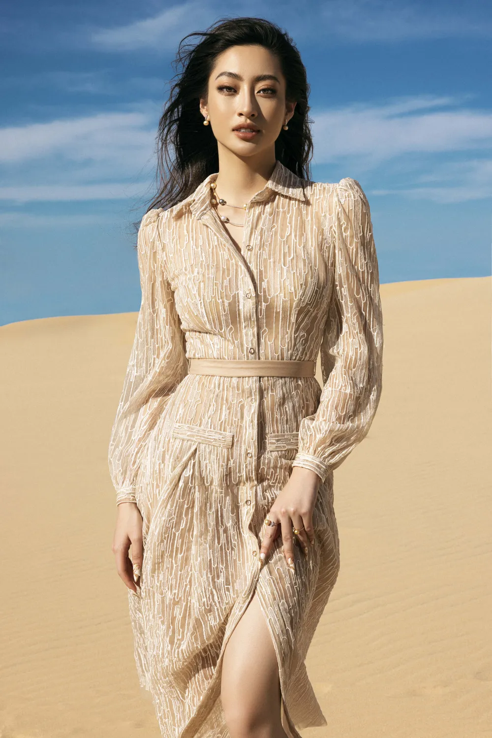 NTK Lê Thanh Hòa tung những thiết kế đầu tiên của bộ sưu tập mới ảnh 1