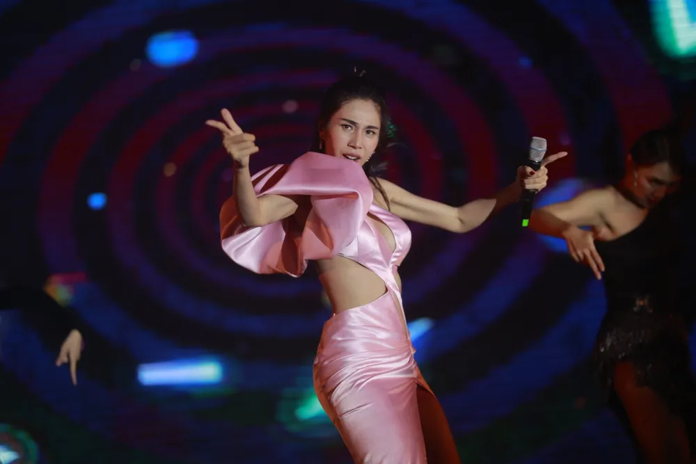 Thủy Tiên, Ricky Star, Blacka… hội ngộ tại Music Festival “Xin chào SEA Games” Huế    ảnh 1