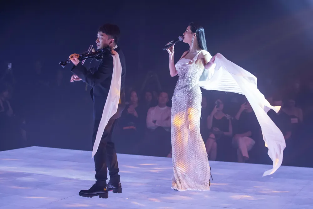 Hoàng Rob bứt phá edm violin trong “multi show Mùa hè vĩnh cửu“ ảnh 5