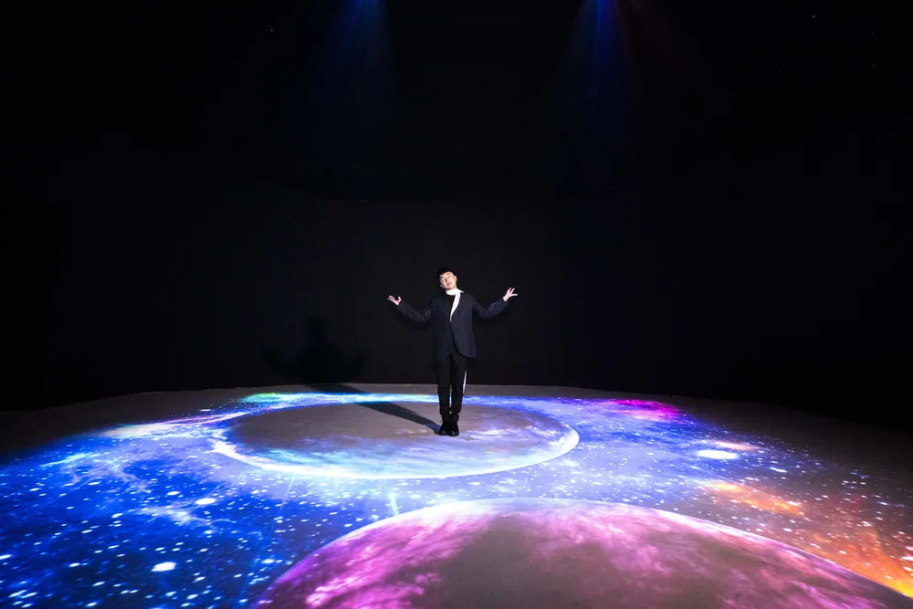 Hoàng Rob bứt phá edm violin trong “multi show Mùa hè vĩnh cửu“ ảnh 1