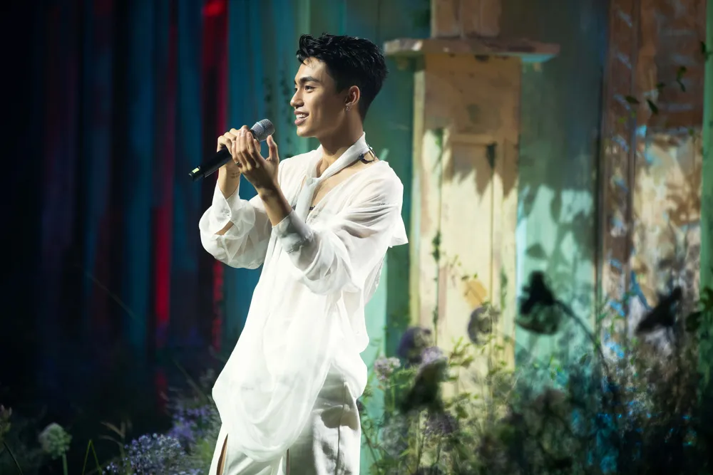 MONO - em trai Sơn Tùng M-TP ra MV đầu tay “Quên anh đi” ảnh 2