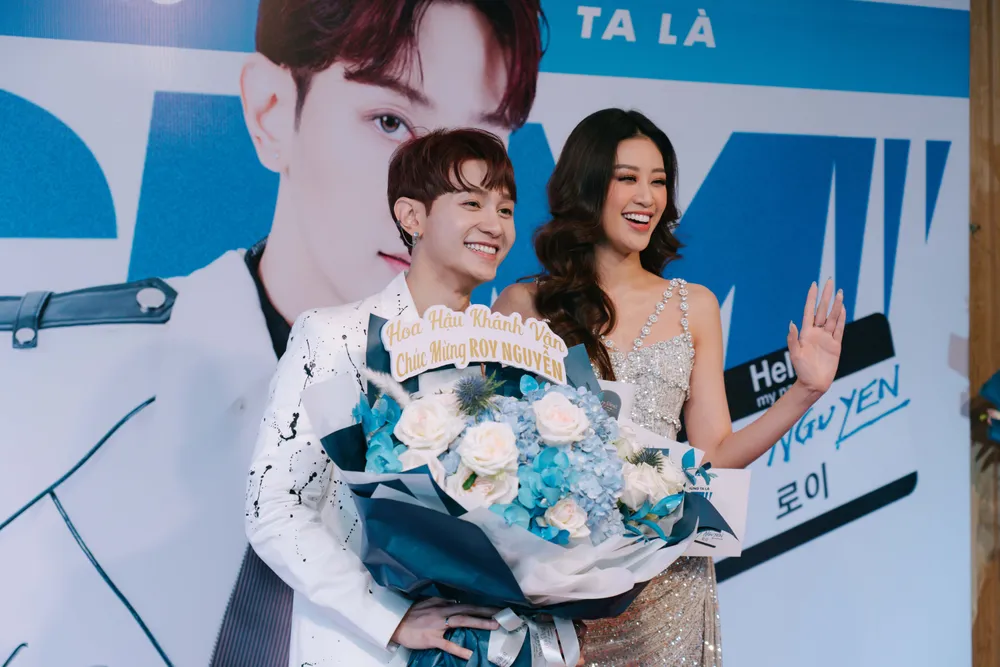 Nam ca sĩ Việt Nam đầu tiên ra mắt sản phẩm tại Hàn Quốc, được báo chí đồng loạt đưa tin  ảnh 5