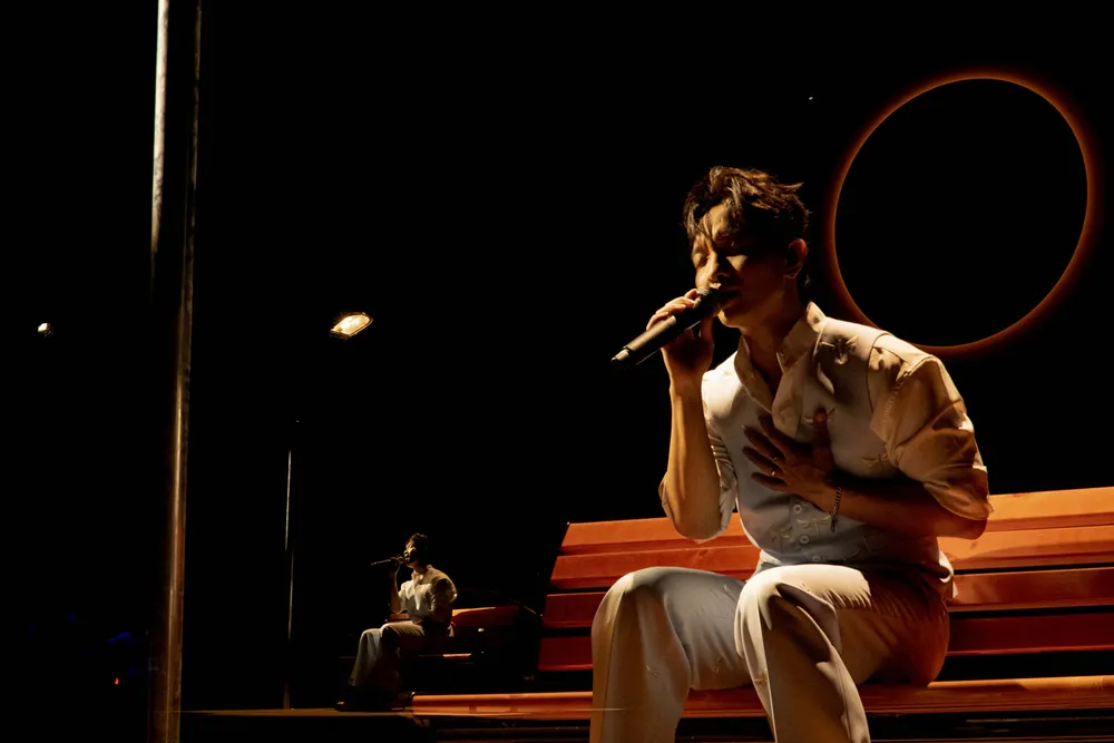 Xúc động và thăng hoa trong “Yên Concert Hà Nội” của Hoàng Dũng  ảnh 3