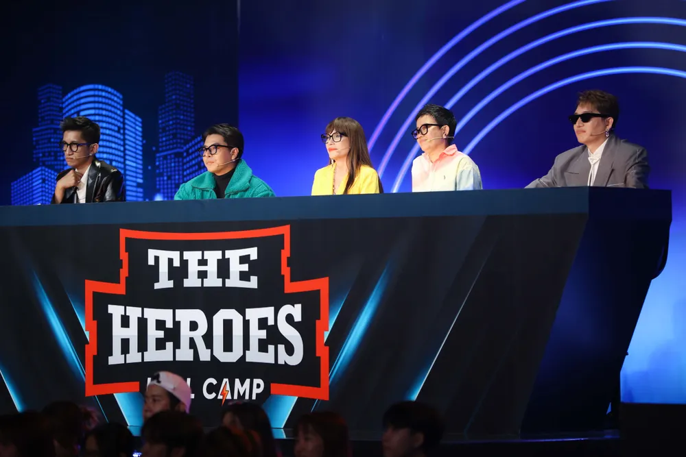 The Heroes mở màn với 4 nghệ sĩ KHOA, Annie, Hải Đăng Doo và Roy Nguyễn ảnh 1