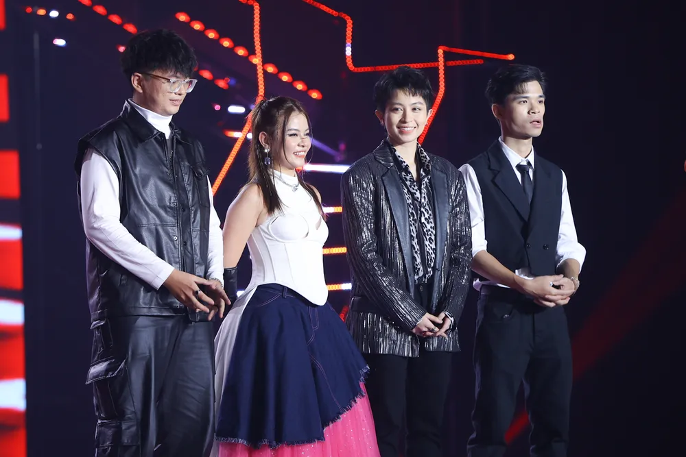 Tia, Gil Lê bùng nổ trên sân khấu The Heroes ảnh 5