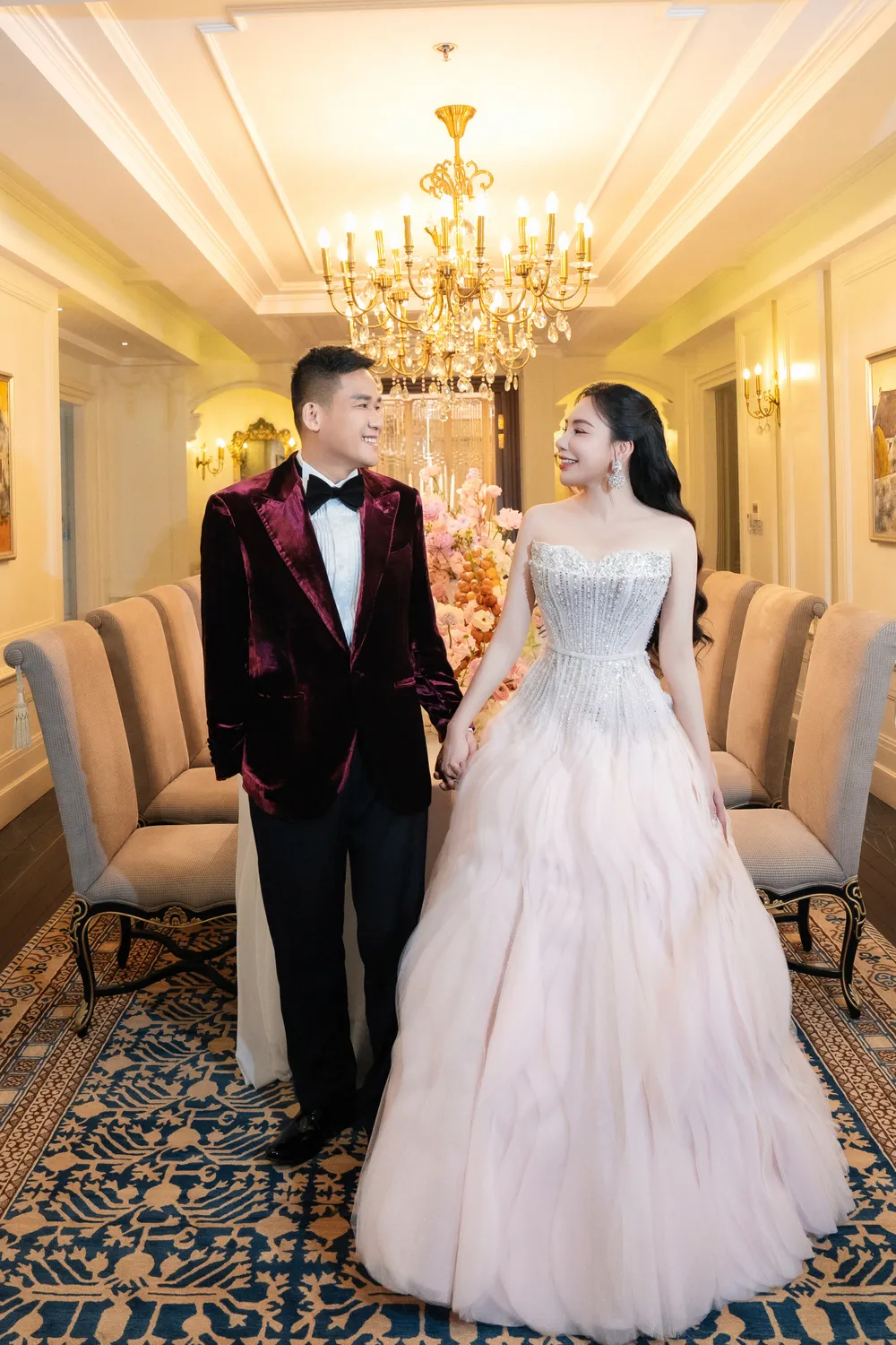 Ca sĩ Hồ Quỳnh Hương và chồng là doanh nhân Hoàng Công Thành IMG_4749.JPG