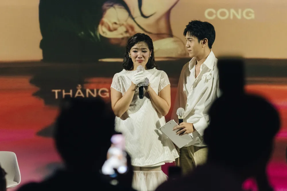 CeCe Trương coi EP đầu tay như một thử thách để khai phá vùng đất nội tâm của bản thân và theo đuổi sự chân thành trong âm nhạc DSC05525.JPG