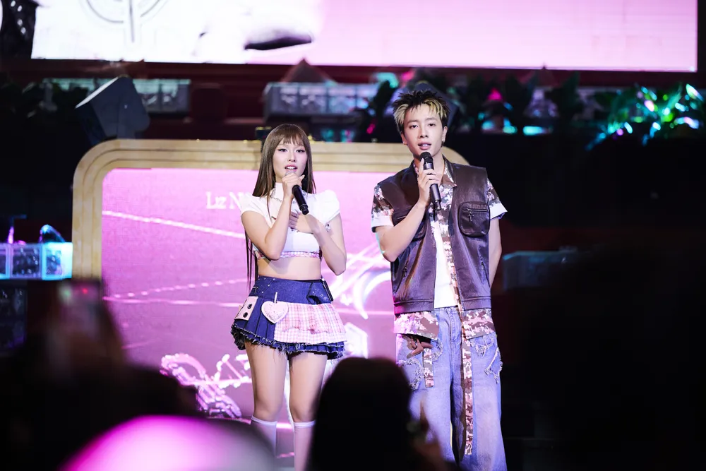 Ca sĩ Liz Ngụy Thùy Linh và ca sĩ Nicky _DSC9309.jpg