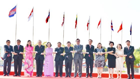 Kỷ niệm 50 năm thành lập ASEAN tại TPHCM ảnh 2
