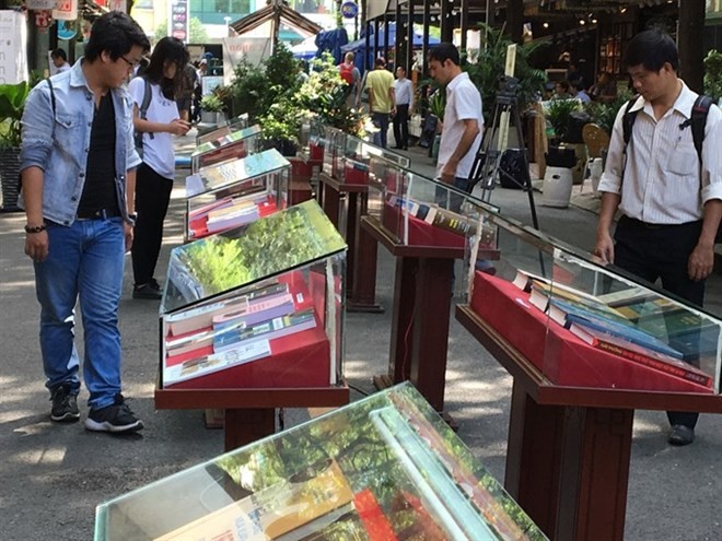 The HCM City pedestrian-only Book Street at Nguyen Van Binh Street in District 1 is a popular destination for local and foreign visitors. ​(Photo: VNA)