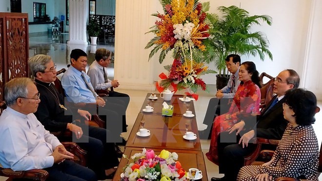 Ho Chi Minh City leaders visited the Office of the Catholic Bishops' Conference of Vietnam (Source: VNA)