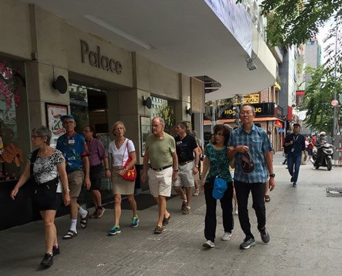 Foreign tourists visit Ho Chi Minh City (Source: VNA)