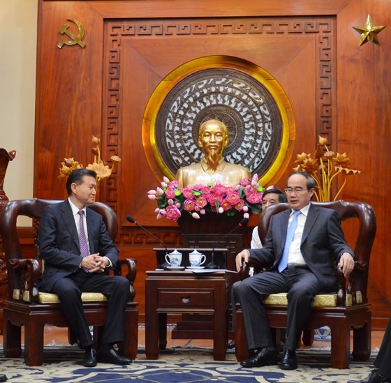 FIDE helps HCM City develop chess ảnh 2 Bí thư Thành ủy TPHCM Nguyễn Thiện Nhân tiếp Chủ tịch Liên đoàn Cờ vua thế giới ảnh 1