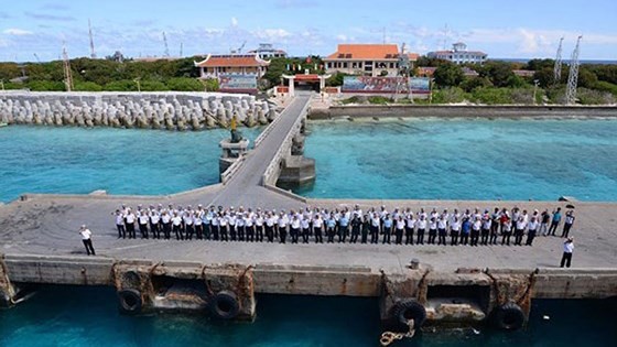 Ra mắt sách ảnh Trường Sa - Nơi ta đến ảnh 2