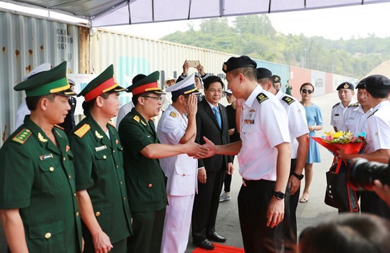 At the ceremony welcoming the officers and sailors of Singapore Navy frigate RSS Intrepid