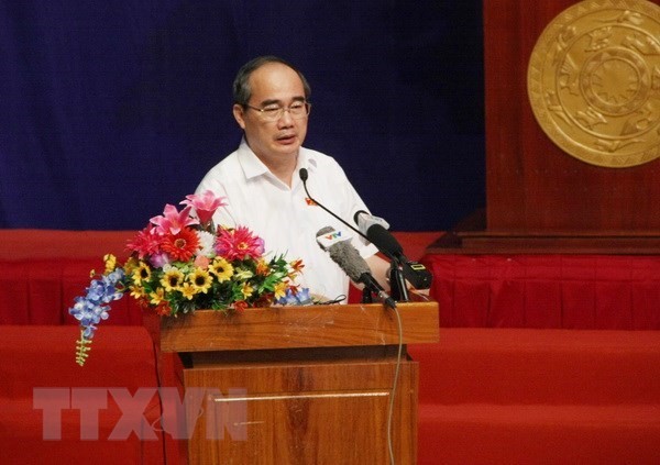 Secretary of the Ho Chi Minh City Party Committee Nguyen Thien Nhan answers voters' queries (Source: VNA)